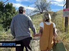 Amerikaans, Badkamer, Blond, Dochter, Kokhalzen, Hd, Mager, Tieten likken