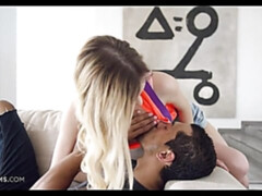 お尻, ブロンド, フェラチオ, キス, なめる, ガリガリ, タトゥー, オッパイの