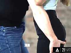 Sucer une bite, Gorge profonde, Érotique, Doigter, Petite femme, Chatte, Chevaucher, Adolescente