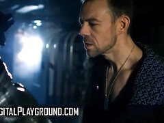 Grosse bite, Sucer une bite, Queue, Branlette thaïlandaise, Mamelons, Piercing, Chevaucher, Nénés