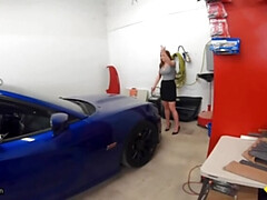 Grosser arsch, Grosse titten, Braunhaarige, Auto, Hd, Milf, Pov