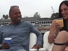 Pijpbeurt, Erotisch, Sperma in gezicht, Fetisj, Groep, Interraciaal, Orgie, Zuigen