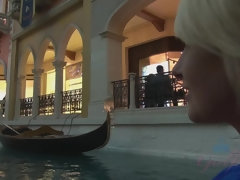 Blond, Vriendin, Masturbatie, Gezichtspunt, Kut duiken, Geschoren, Roken, Tieten likken