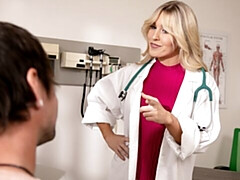 Grosser arsch, Grosser schwanz, Grosse titten, Blondine, Blasen, Handjob, Masturbation, Milf