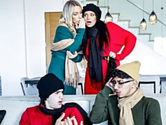 Sweet orgy session with hotties Mona Azar and Bunny Madison