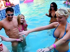 Большая жопа, Большой член, Блондинки, Брюнетки, Одетые девушки голые парни, Хд, Оргии, Молоденькие