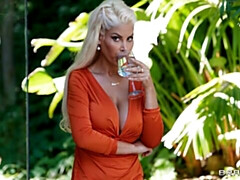 Анальный секс, Большая жопа, Большой член, Большие сиськи, Блондинки, Минет, Собачьи, Сиськи