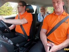 Américain, Gros seins, Blonde, Sucer une bite, Voiture, Mère que j'aimerais baiser, Chatte, Nénés