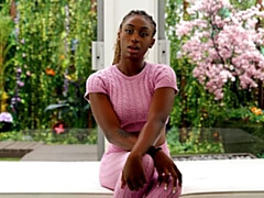 18 ans, Gros cul, Grosse bite, Gros seins, En levrette, Noir ébène, Maigrichonne, Adolescente