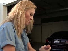 Blonde, Gorge profonde, Doigter, Poilue, Lesbienne, Mamelons, De plein air, Tatouage