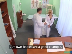 Amateur, Sucer une bite, Médecin, En levrette, Doigter, Léchez, Infirmière, Uniforme