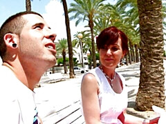 Grosser arsch, Grosser schwanz, Blasen, Hundestellung, Milf, Im freien, Rotschopf