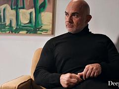 Grote mammen, Blond, Pijpbeurt, Sperma in gezicht, Hardcore, Trio, Tieten likken, Speelgoed