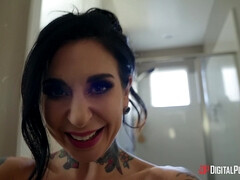 Минет, Брюнетки, Ноги, Джинсы, Лизание, Пирсинг, Бритые, Душ