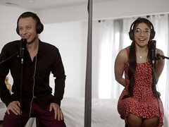 Grote kont, Klietelaar, Vies praten, Brillen, Orgasme, Klein, Kut duiken, Tieten likken