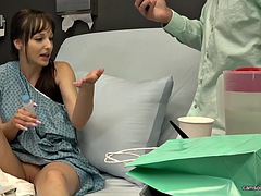 Большой член, Большие сиськи, Эксгибиционист, Ласковые ручки, На природе, Порнозвезда, Сиськи, Вебкамера