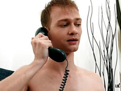 Gros cul, Blonde, Sucer une bite, Faciale, Branlette thaïlandaise, Chatte, Cheveux courts, Tatouage