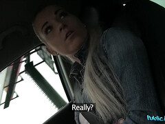 Amateur, Autobús, Coche, Engañando, Estilo perrito, Al aire libre, Pov, Tetas