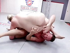 In den arsch, Weibliche domination, Hd, Milf, Pornostars, Strapon, Ablutschen, Ringkampf