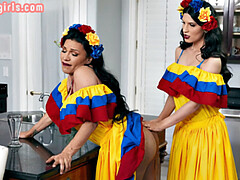 素人, アナル, 舐める尻, デカ尻, フェティッシュ, レズビアン, ソフトコア, タトゥー