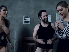 Gros seins, Blonde, Brunette brune, Hd, Mère que j'aimerais baiser, Police, Rasée, Plan cul à trois