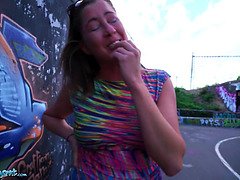 Blasen, Spermaladung, Hundestellung, Kleid, Geld, Orgasmus, Im freien, Realität