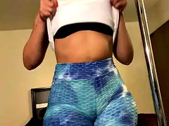 Big ass ebony twerking