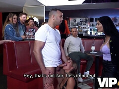 Noire, Cocu, Européenne, Hd, Fête, Tatouage, Nénés, Épouse