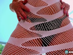 Бикини, Брюнетки, Каблуки, Мастурбация, Зрелые, Милф, Бассейн, Соло
