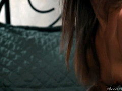 Cul, Chambre à dormir, Gros seins, Tromperie, Lesbienne, Léchez, Seins naturels, Piercing