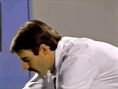 Grote mammen, Blond, Pijpbeurt, Hardcore, Verpleegster, Biljart, Tieten likken, Oud