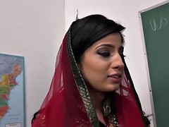 Grote lul, Pijpbeurt, Bruinharig, Sperma in gezicht, Groepseks, Interraciaal, Pornster
