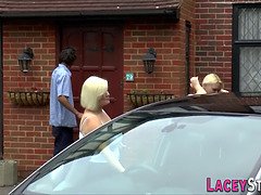 フェラチオ, イギリス人, お婆さん, 手コキする, Hd, 淫乱熟女, 叫ぶ, 三人