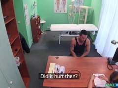 Leie, Grosse titten, Blasen, Arzt, Büro, Pov, Muschi, Uniform