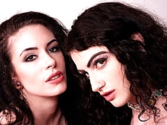 Anaal, Dominatie, Fetisj, Zoenen, Ondergoed, Masturbatie, Strippen, Speelgoed