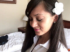 Aziatisch, Pijpbeurt, Sperma, Klein, Kut duiken, Kousen, Tieten likken