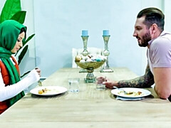 18 летние, Арабское, Большая жопа, Большой член, Минет, Собачьи, Натуральные сиськи, Молоденькие