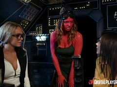 Cul, Sucer une bite, Britannique, Brunette brune, Européenne, Piercing, Chatte, Cheveux courts