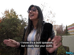 デカ尻, デカパイ, フェラチオ, ヨーロピアン, 手コキする, 異人種間, アウトドア, ピアス