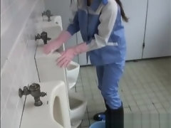 Admirable Japanese huzzy fucked by a blacked guy