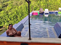 Leie, Grosse titten, Im freien, Pool, Öffentlich, Titten