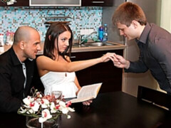 Arsch, Blondine, Gehörnter ehemann, Hundestellung, Fetisch, Handjob, Küche, Russisch