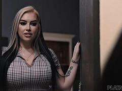 Grosse bite, Gros seins, Blonde, Sucer une bite, Hd, Interracial, Nénés