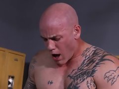 Grote mammen, Pijpbeurt, Bruinharig, Sperma shot, Diep in de keel, Lul, Hardcore, Tieten likken