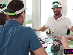 Le plan cul à quatre, Adolescente