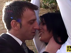 Британки, Постарше, Сперма во рту, Семяизвержение, Милф, На природе, На публике