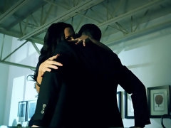 Grosser schwanz, Blasen, Braunhaarige, Spermaladung, Hundestellung, Hausfrau, Lecken, Natürlichen titten