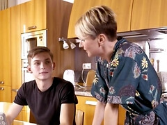 デカチン, フェラチオ, バック, Hd, キッチン, 下着, 熟年, ロシア人