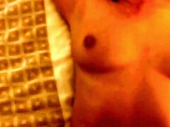 Enthousiasteling, Grote kont, Grote mammen, Pijpbeurt, Sperma, Lul, Huisgemaakt