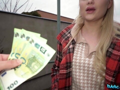 Amateur, Culo, Mamada, Europeo, Al aire libre, Pov, Público, Tetas